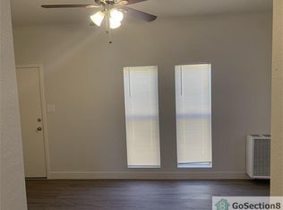 318 W 84th Pl #B, Los Angeles, CA 90003