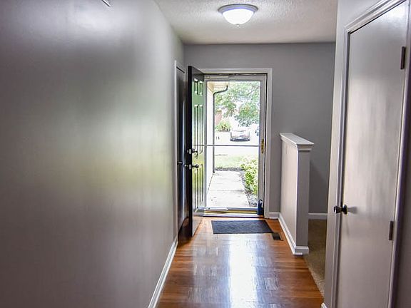 2nd image of 713 Bonnie View Dr