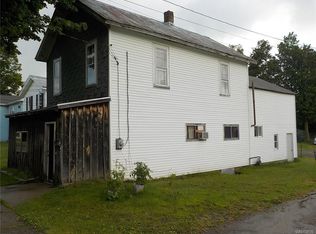 23 S Washington St, Randolph, NY 14772