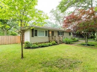 196 King Rd, Rocky Point, NY 11778