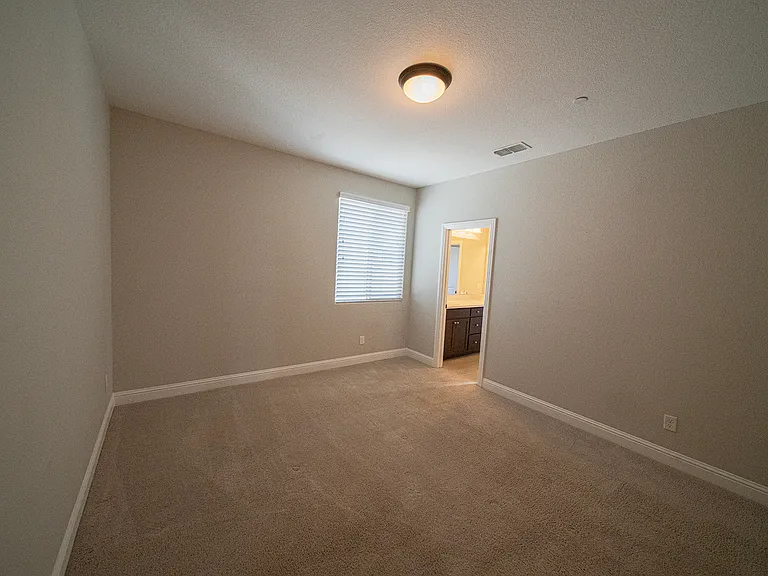 1501 Peony Ln — Photo 25