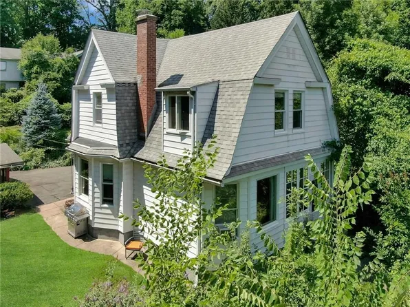 35 Strawtown Road, West Nyack, NY 10994