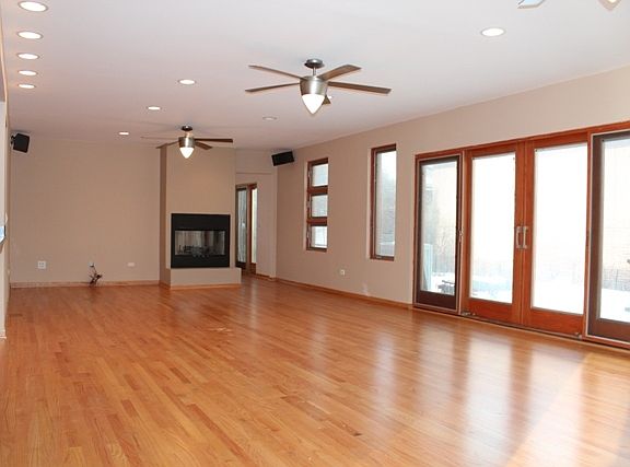 3rd image of 7351 N Tripp Ave