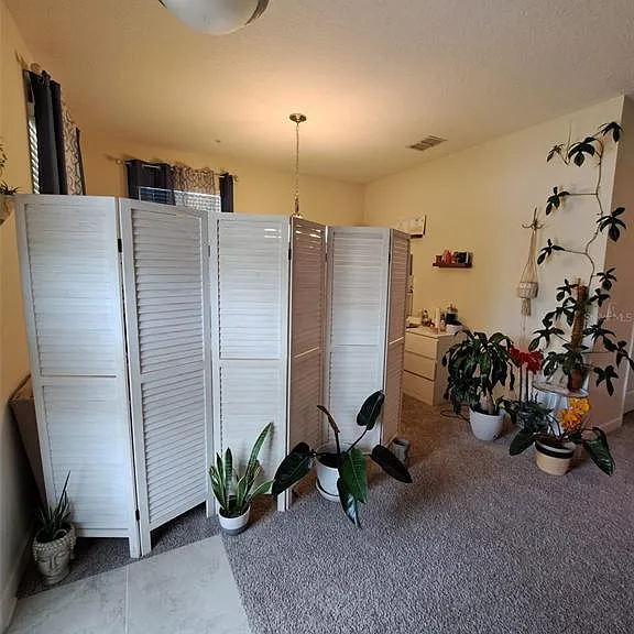 11902 Architecture Aly — Photo 2