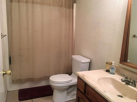 5th image of 4705 Kiowa Dr