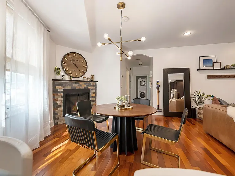 406 Main St #3 — Photo 11