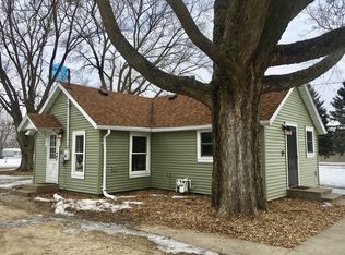 508 1st St N, Lyndon, IL 61261
