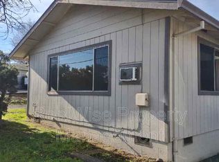 4604 Carnes Rd, Roseburg, OR 97471