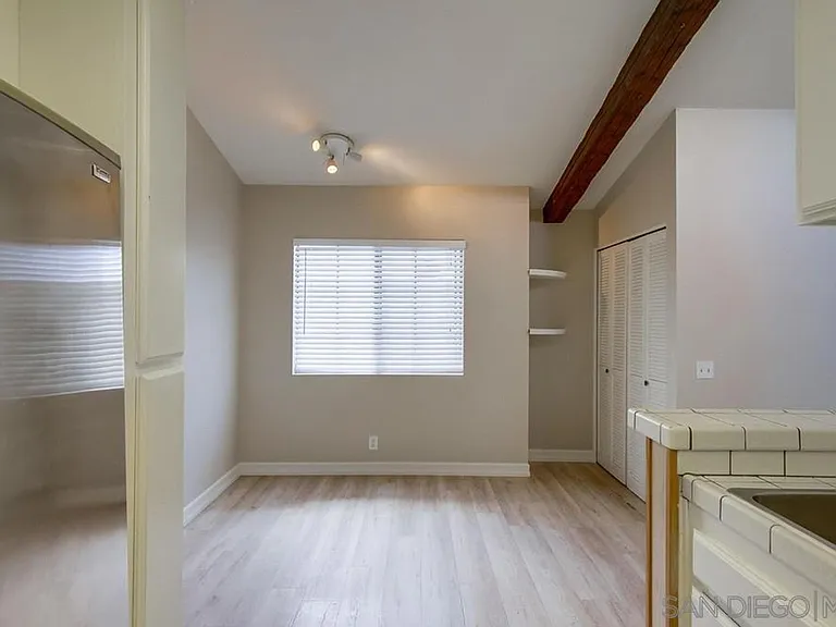 1453 Essex St #5 — Photo 16