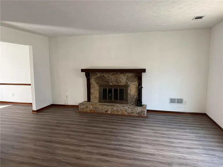 3815 Samia Ct — Photo 3