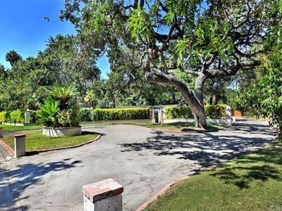 411 Encino Vista Dr, Thousand Oaks, CA, 91362