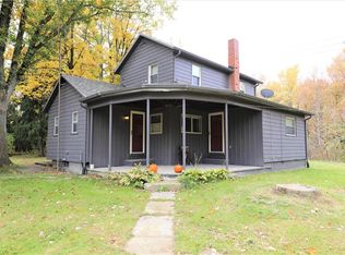 686 Carters Ford Rd, Deerfield, OH 44411