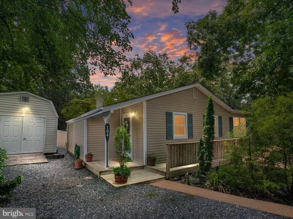 104 Virginia Ave, Edgewater, MD 21037