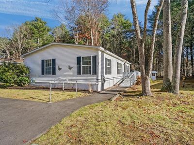 77 Lear Dr, Coventry, RI, 02816