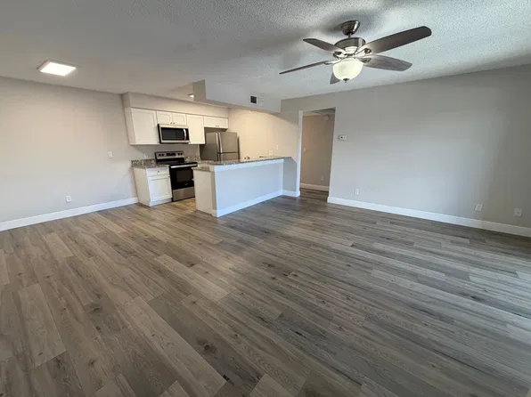 5325 Summerlin Rd, Fort Myers, FL