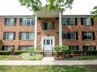 Hartford Place Apartments, Birmingham, MI 48009
