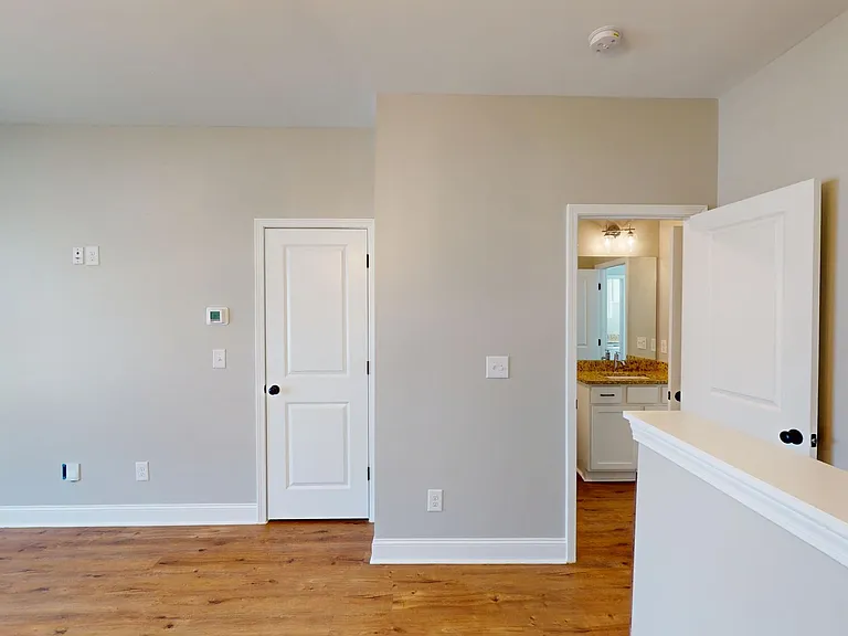 803 Levitan Dr — Photo 8