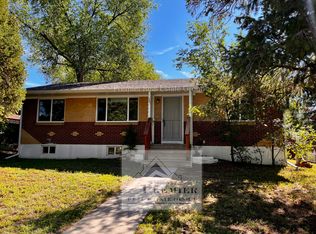 521 Yellowstone Rd, Colorado Springs, CO 80910