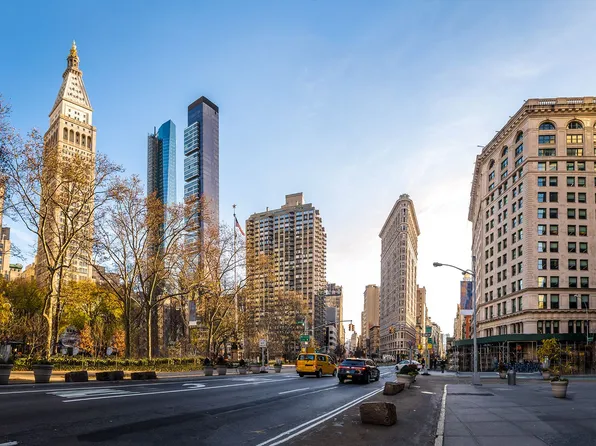 150 East 34th Street image 24 of 36