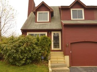 8 Santoro Rd, Worcester, MA 01606