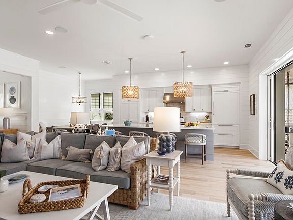 5th image of 34 Heartwood St