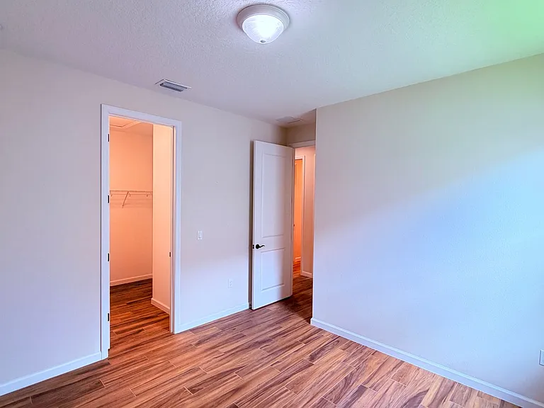 1102 S Victoria Hills Dr S — Photo 31
