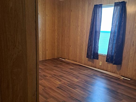 5th image of 87 Country Ln