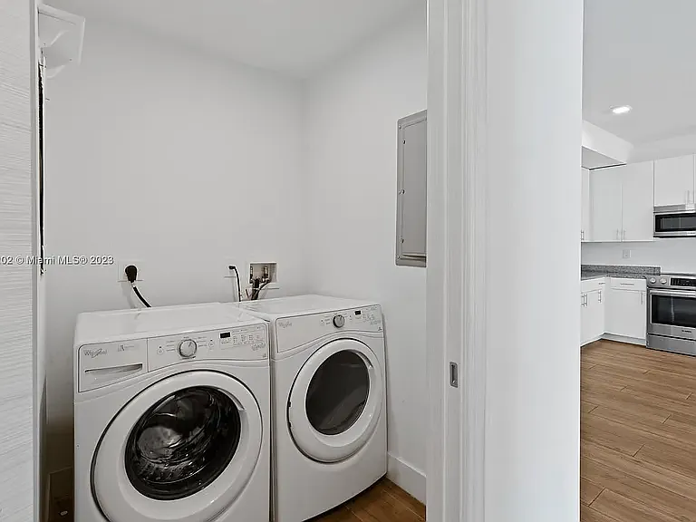 3265 Bird Ave #102 — Photo 10