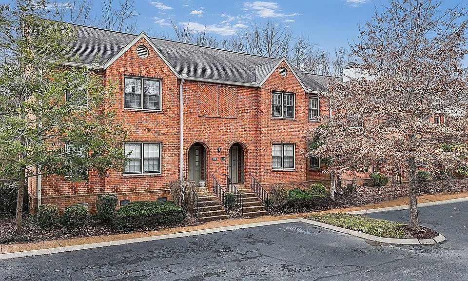 1st image of 223 Westchase Dr