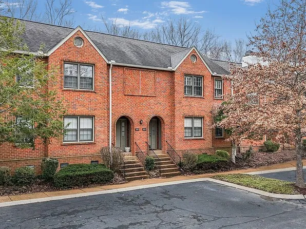 223 Westchase Dr, Nashville, TN 37205