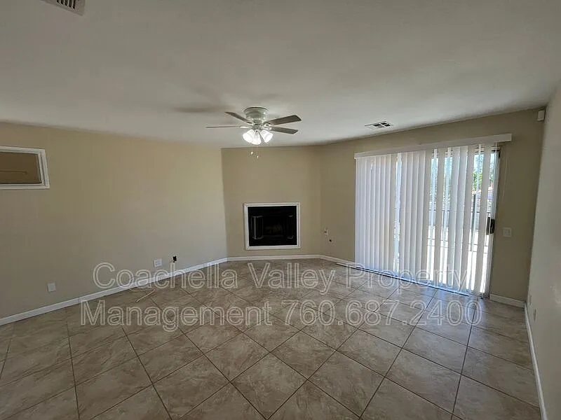 3 bed, 2.0 bath, 1240 sqft, $2,295 — Photo 1