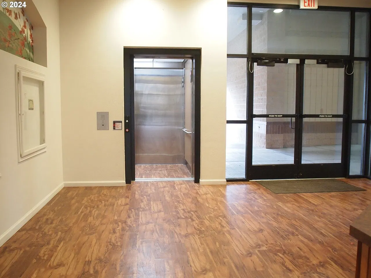 15325 NW Central Dr — Photo 3