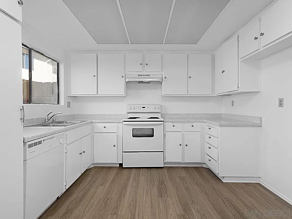 4th image of 3464 Los Mochis Way