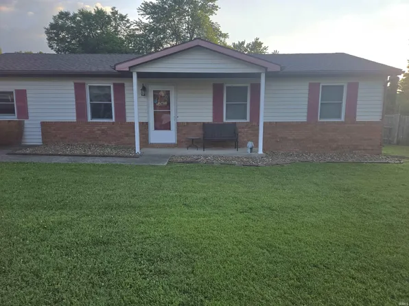 1401 McElroy Dr, Boonville, IN 47601