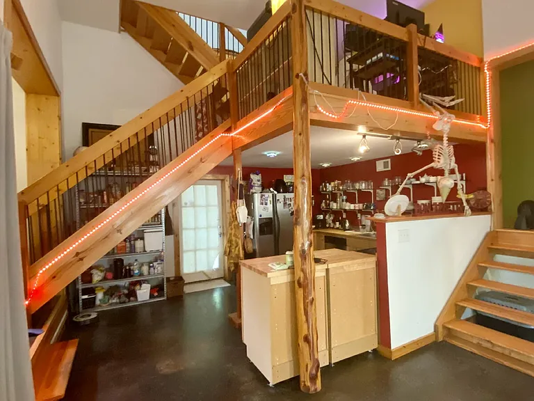 200 Northside Dr — Photo 9