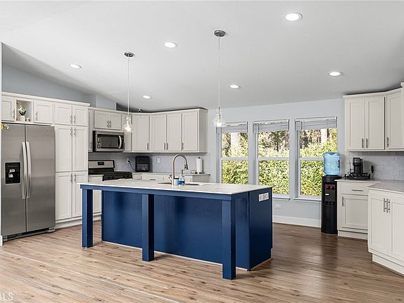 5th image of 6041 Pentz Rd