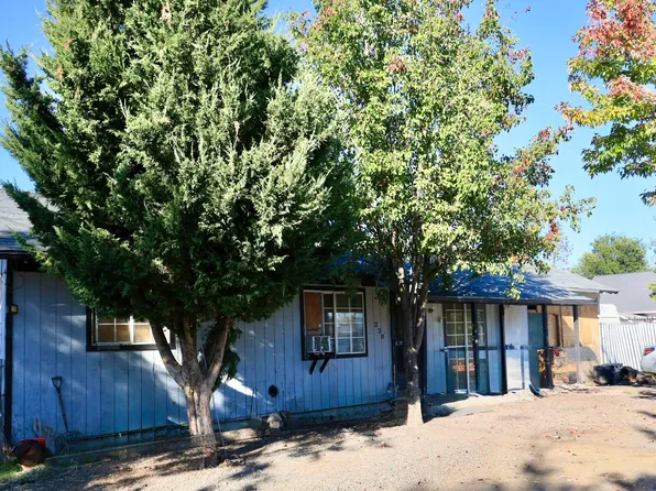 238 Orr Dr, Central Pt, OR 97502