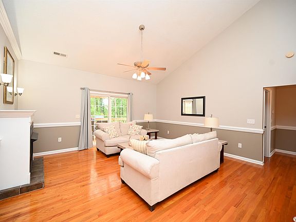 2nd image of 527 Alderly Ct.