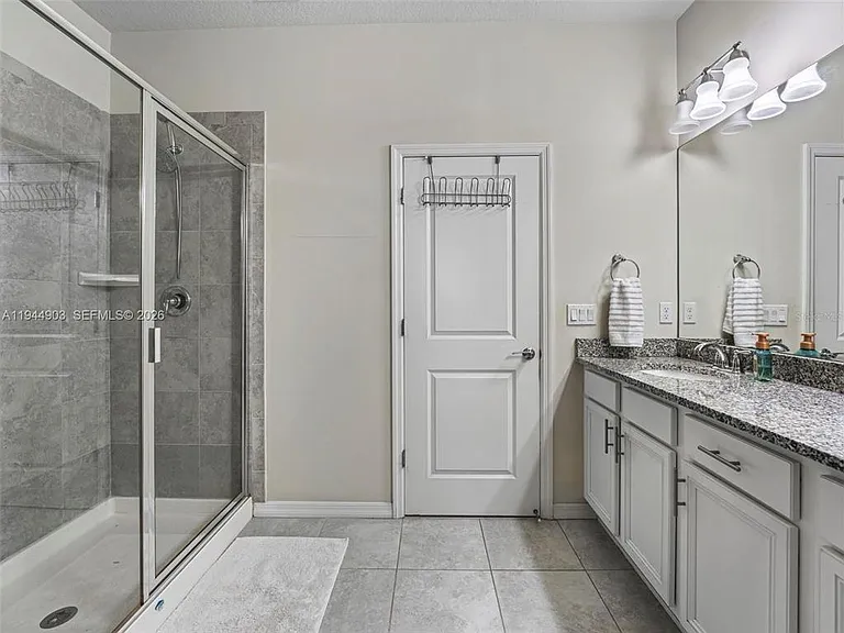 3953 Black Olive Ln — Photo 31