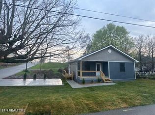 108 Thompson St, Athens, TN 37303