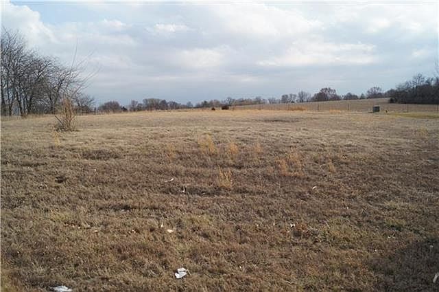 2nd image of LOT 27 Linden Ct