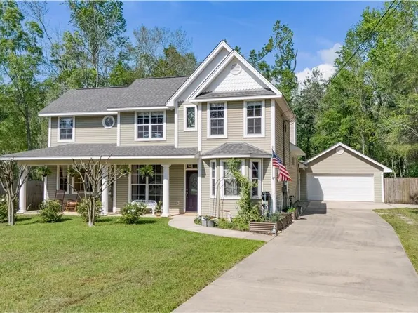 2409 Destin St, Mandeville, LA 70448