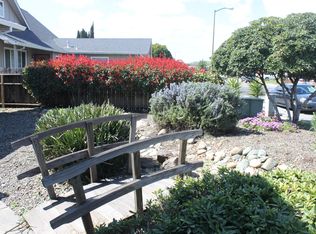 237 Larkspur Ln, Fairfield, CA 94533