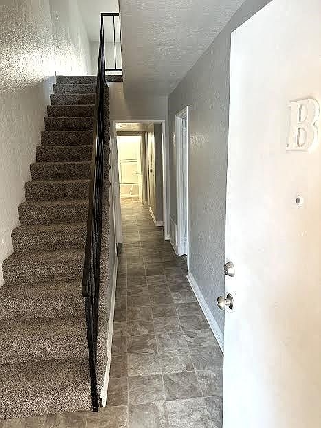 1st image of 606 N Clementine St APT B