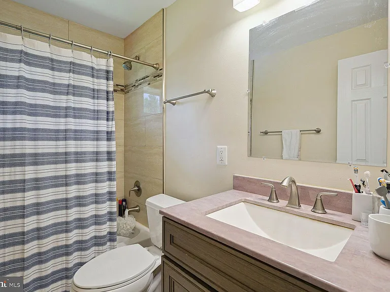 7011 Hector Rd — Photo 13