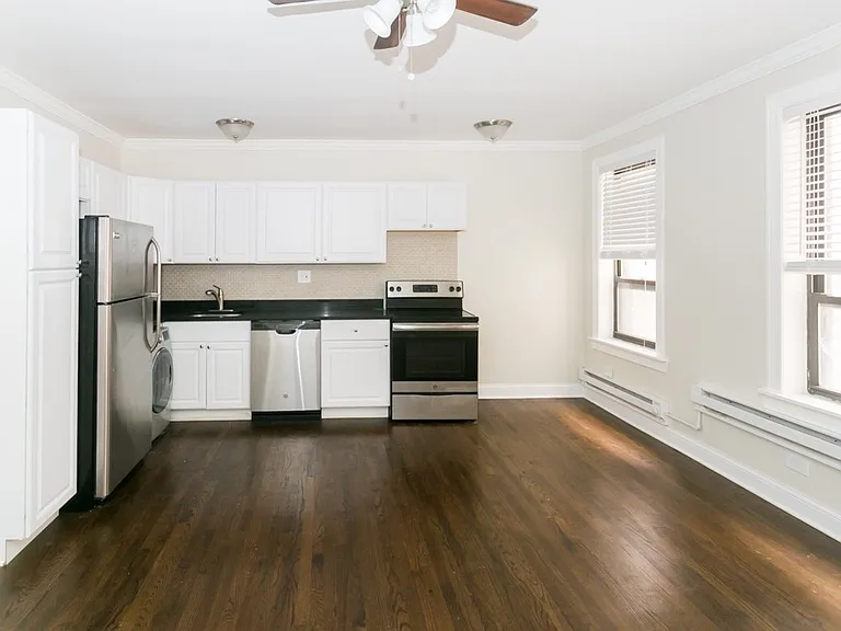 3345 N Marshfield Ave #903 — Photo 11