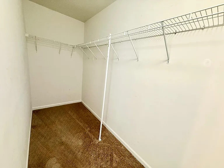 7021 Broughton Ln — Photo 15