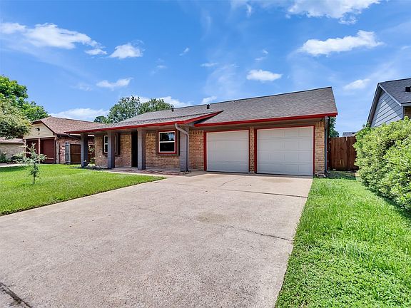 3rd image of 6223 Pinole Forest Dr