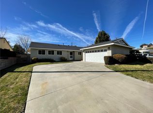 26715 Diaz Dr, Santa Clarita, CA 91350