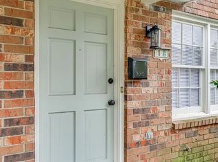 3 Berkeley Pl #A, Savannah, GA 31405